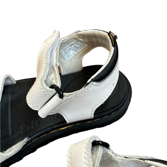 Dr. Martens JUNIOR VOSSIE LEATHER SANDALS US Size 1 EU 32 Hook & Loop White - Picture 8 of 13